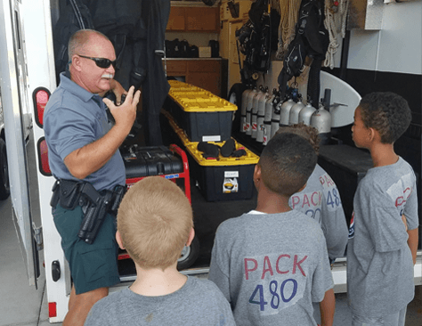 Deputies talking to kids