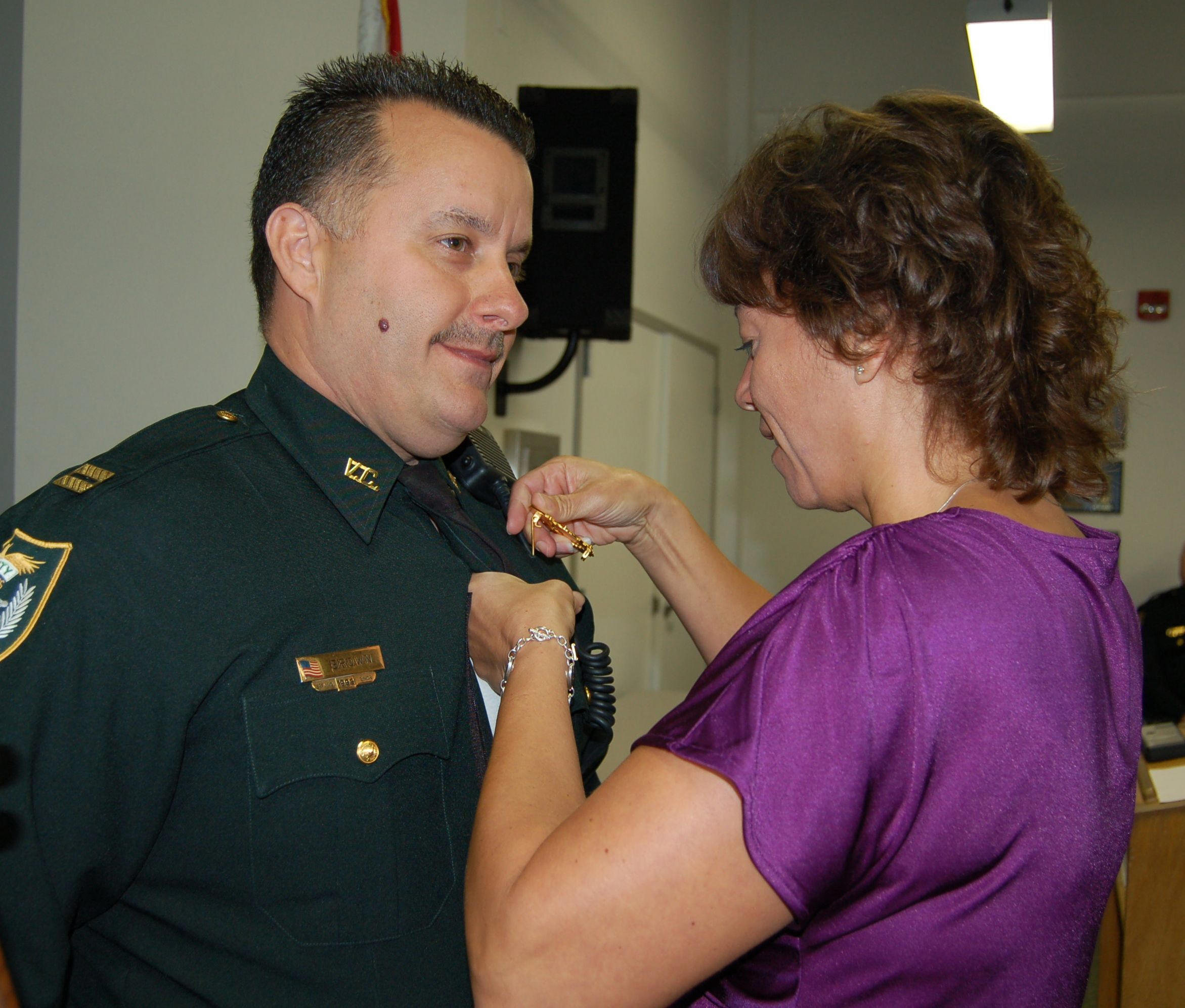 Sheriff Johnson Promotes New Captain Image